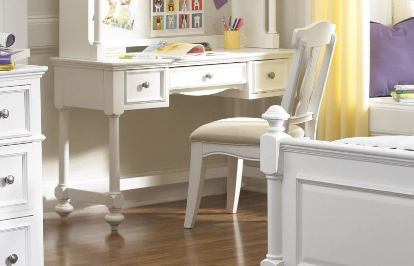 Legacy Classic Furniture | Youth Bedroom Desk in Charlottesville, Virginia 11060
