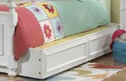 Legacy Classic Furniture | Youth Bedroom Bookcase / Dresser Hutch in Lynchburg, Virginia 11087