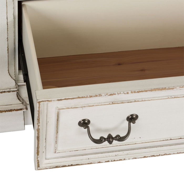 Liberty Furniture | Bedroom 7 Drawer Dressers in Charlottesville, Virginia 3029