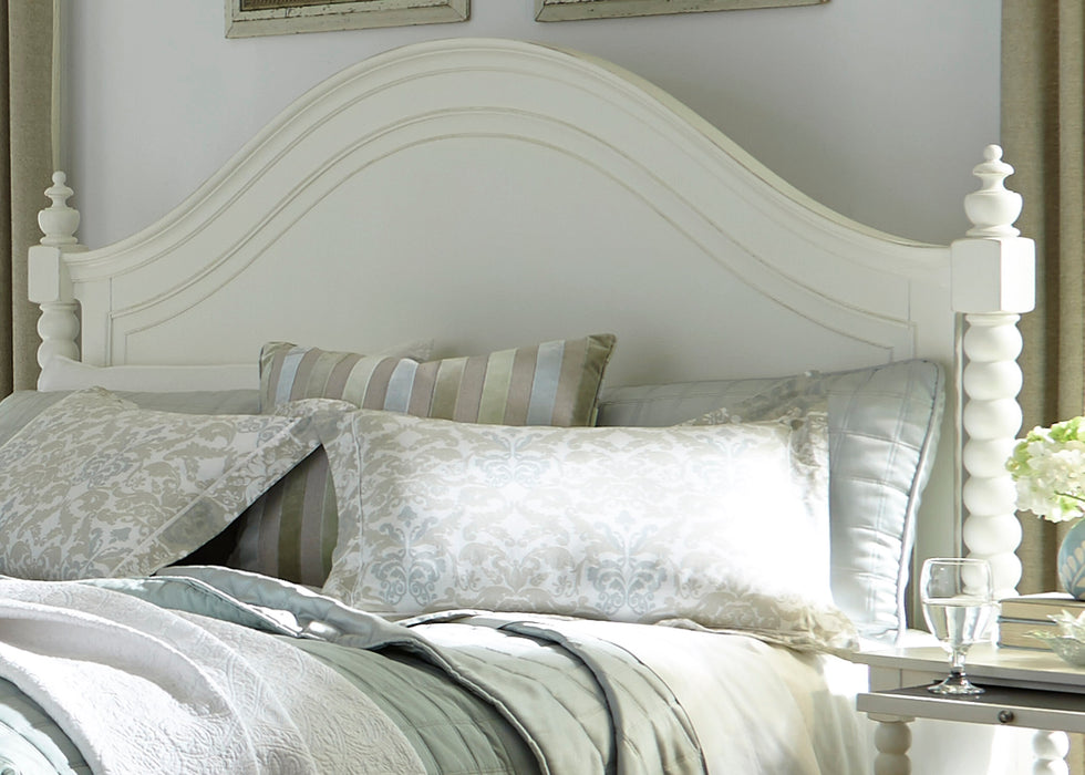 Liberty Furniture | Bedroom Queen Poster Bed in Winchester, Virginia 3379