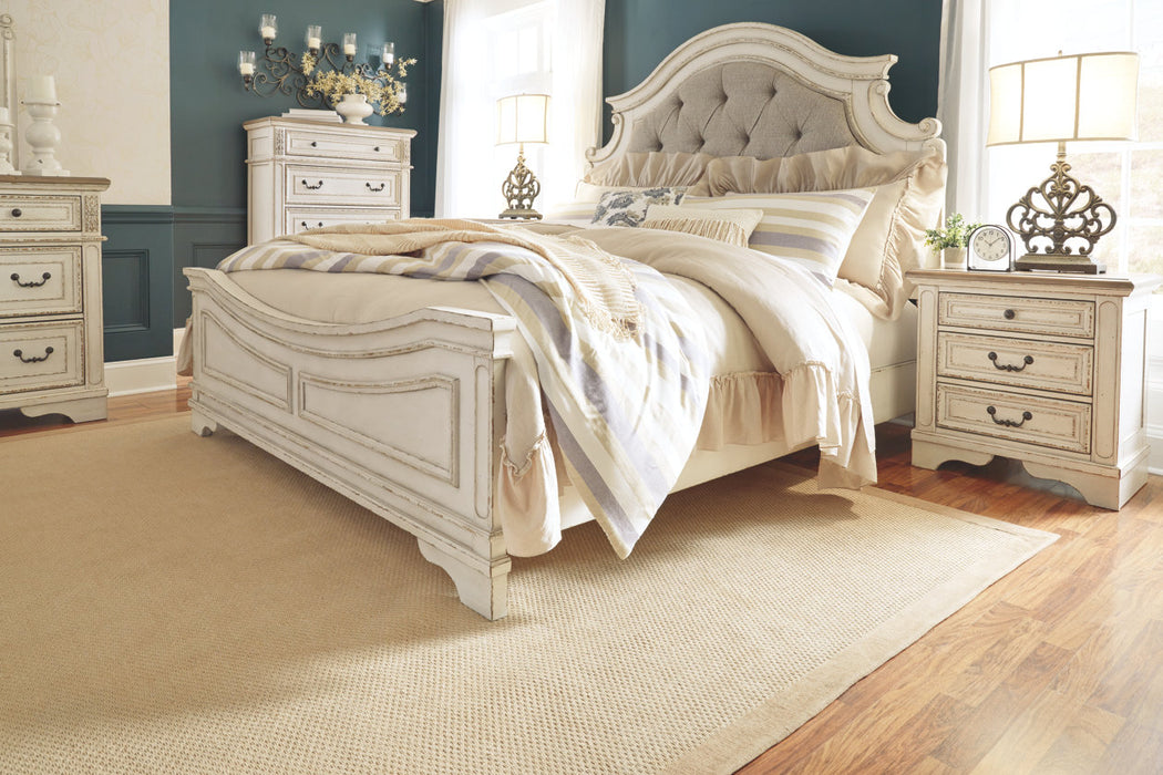 Ashley Furniture | Bedroom Queen Uph Panel 5 Piece Bedroom Set in Pennsylvania 8015